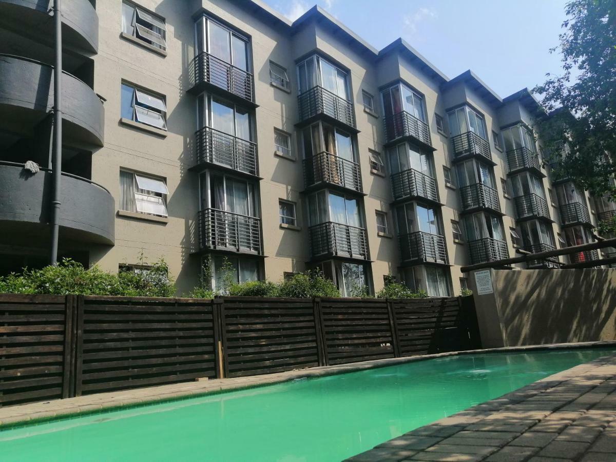 The Bridgeview Apartment Johannesburg Exterior photo